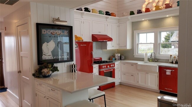 Building Photo - 10 Captree Island