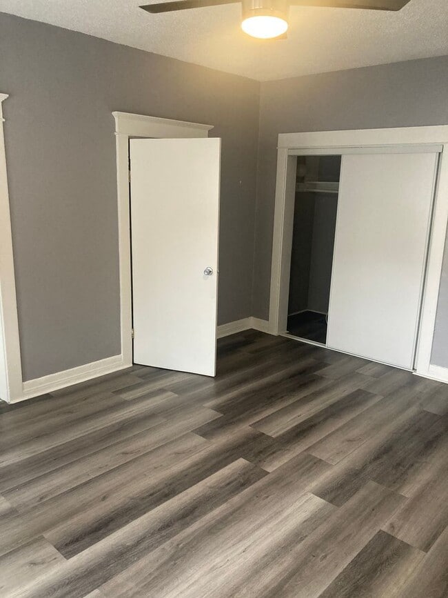 Foto del interior - Grattan Gates
