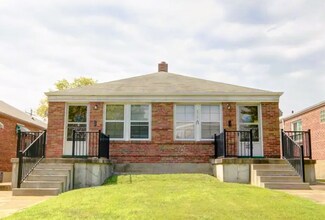 Building Photo - 4938 Fyler Ave
