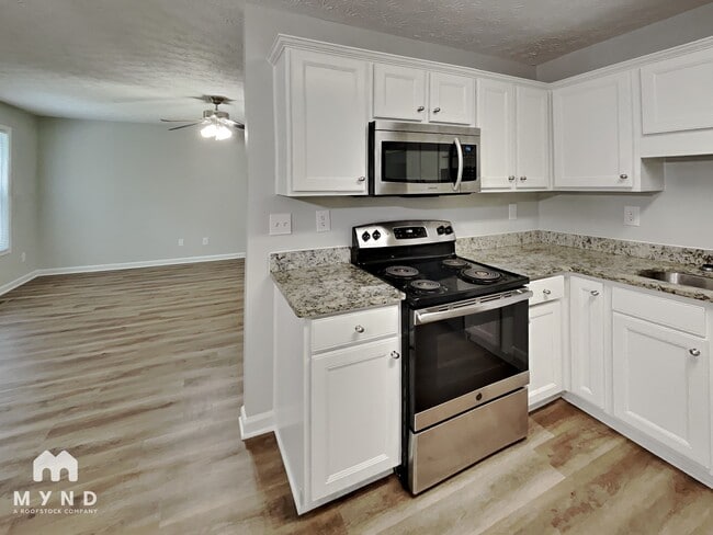 Building Photo - 316 Eleanor Dr
