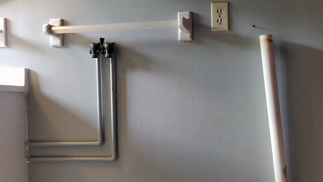 washer dryer hookup - 8 Foote Rd