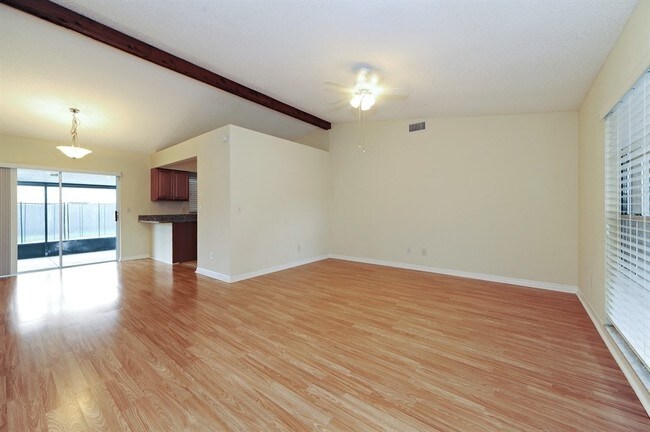 Building Photo - 6521 Reef Cir