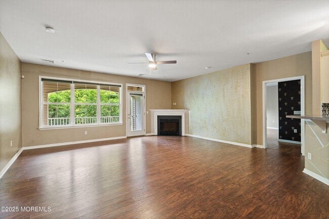 Building Photo - 414 Sloan Ct