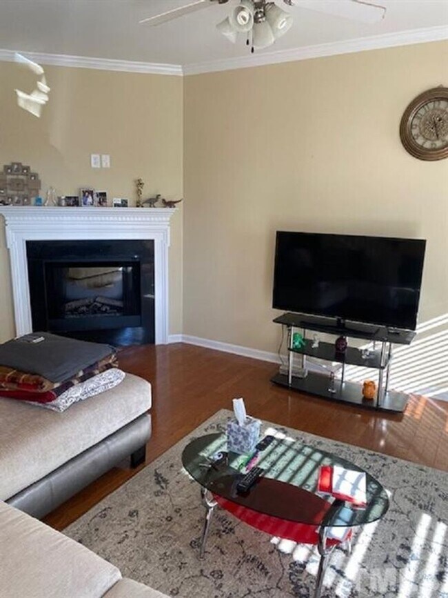 Building Photo - 705 Keystone Park Dr