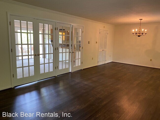 Building Photo - 3 br, 3 bath House - 301 Allen Mountain Drive