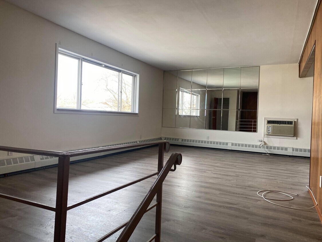 15112 81st St, Howard Beach, NY 11414 House Rental in Howard Beach, NY