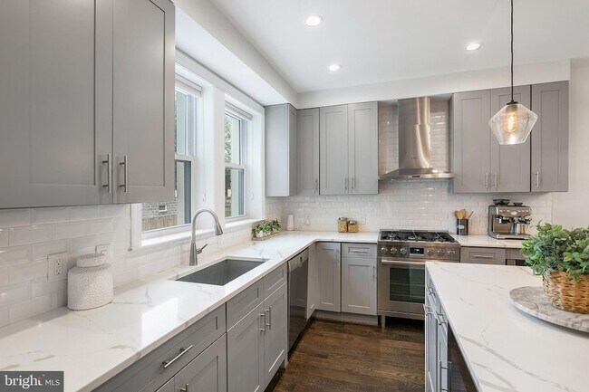 Foto del edificio - 4023 New Hampshire Ave NW