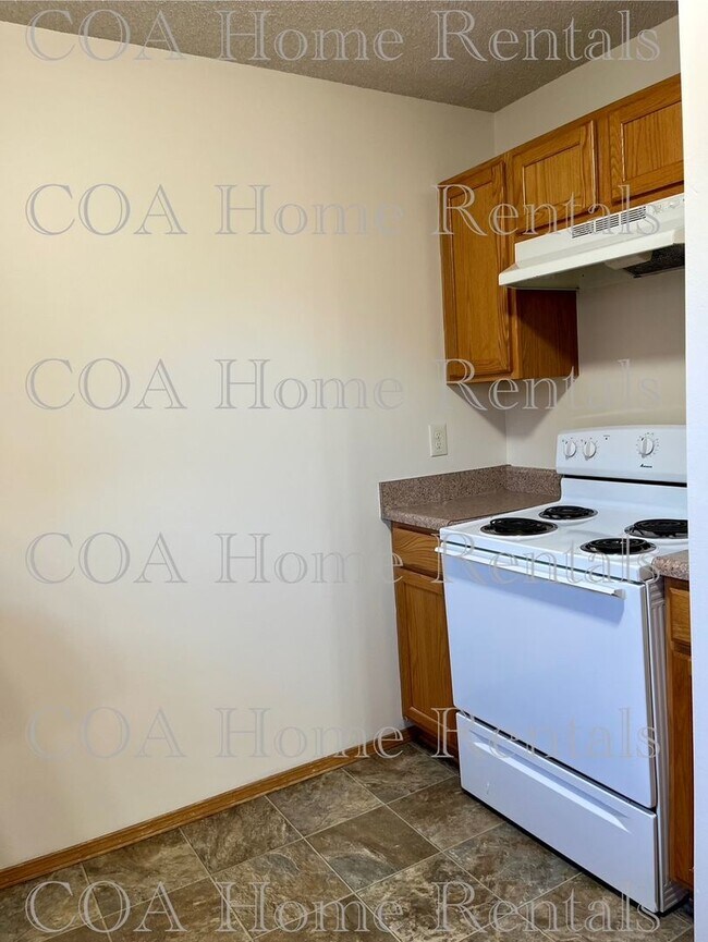 Building Photo - North East Duplex