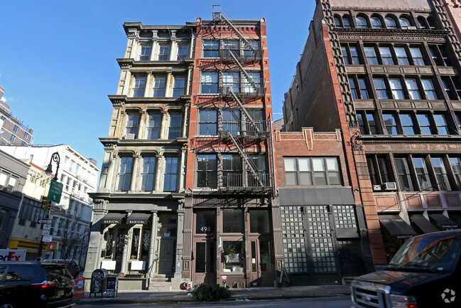 Building Photo - 489 Broome St