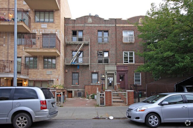 Building Photo - 1256 44th St
