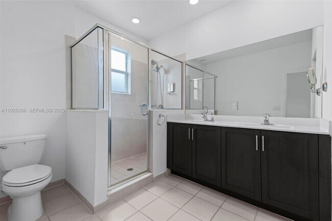 Foto del edificio - 2652 SE 13th St