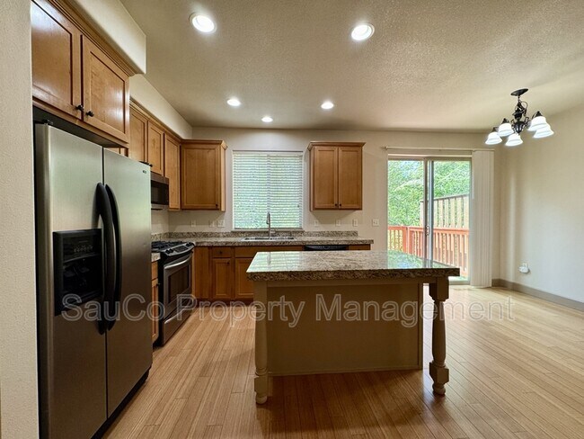 Foto del edificio - 2061 NE 49th Way