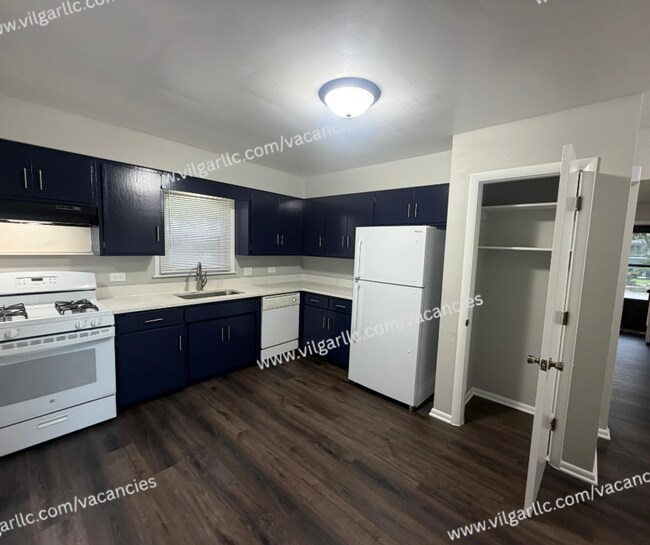 Foto del edificio - 2721 40th Pl