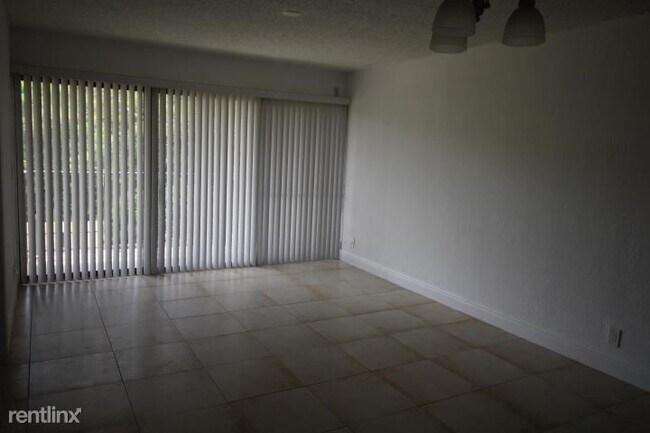 Foto del edificio - 1641 Balfour Point Dr