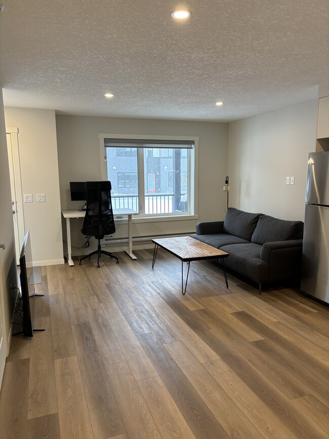 Building Photo - 81 Arbour Lake Vw NW