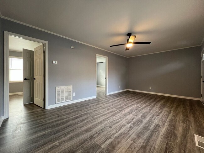 Foto del edificio - 2903 Skyline Rd