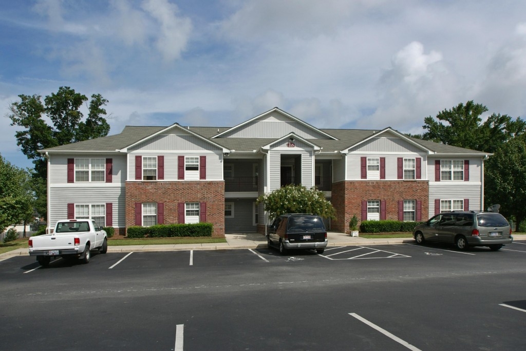 Primary Photo - Paladin Village Apartment Homes