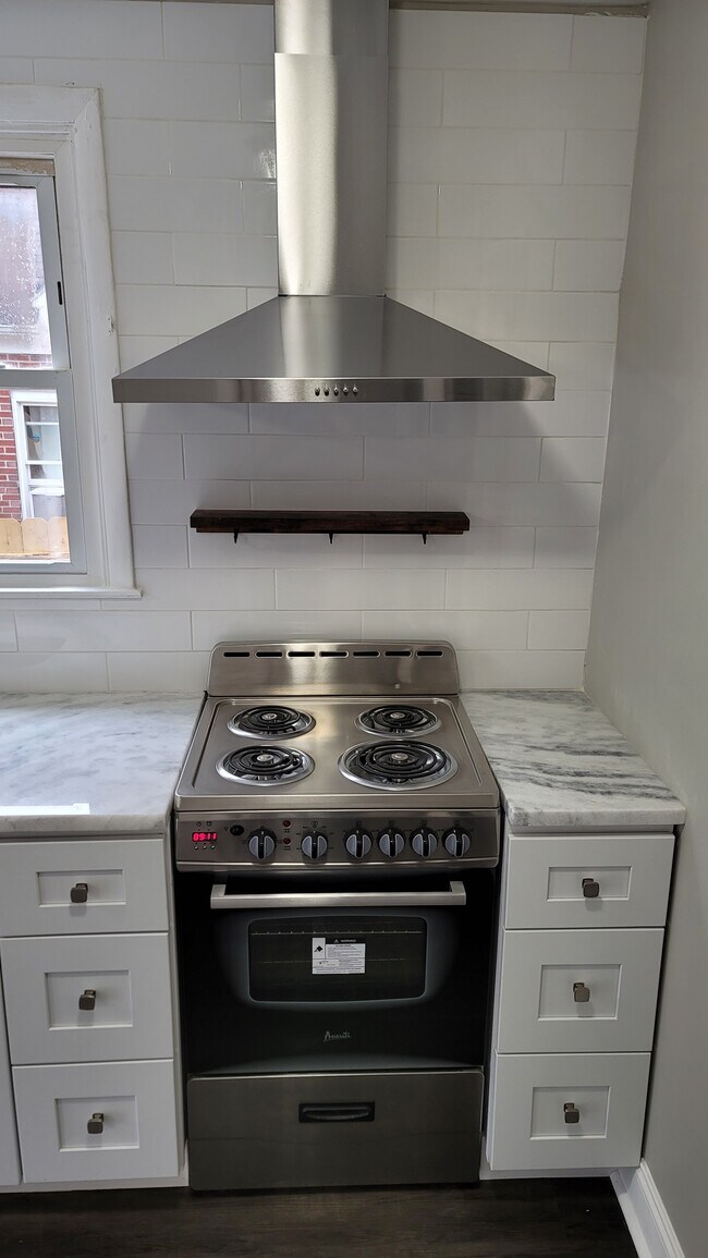 108 Chestnut Pkwy, Nether Providence Township, PA 19086