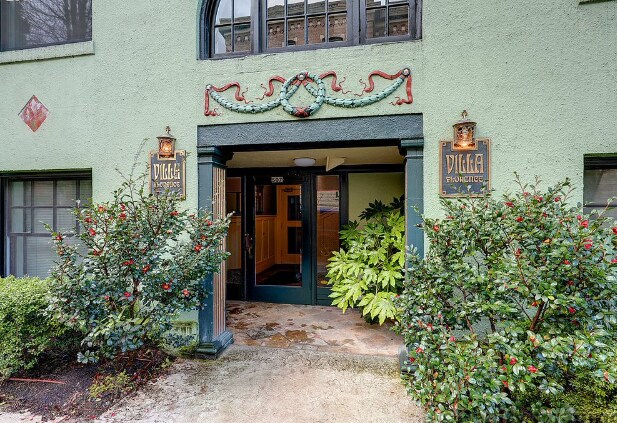 Building Photo - 507 NW 22nd Ave