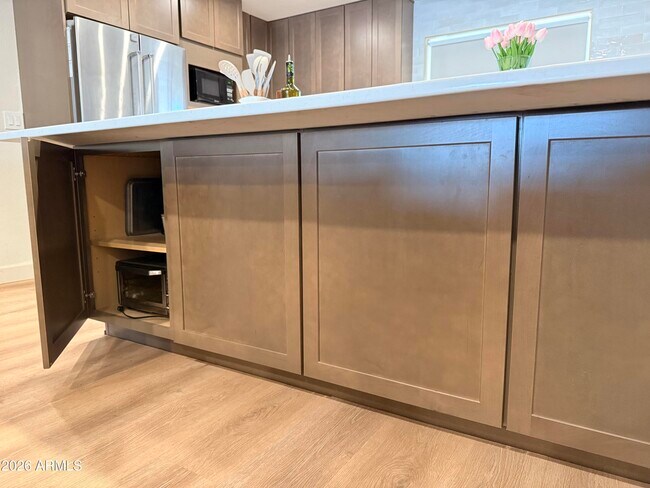 Foto del edificio - 1744 N Ridge Cir