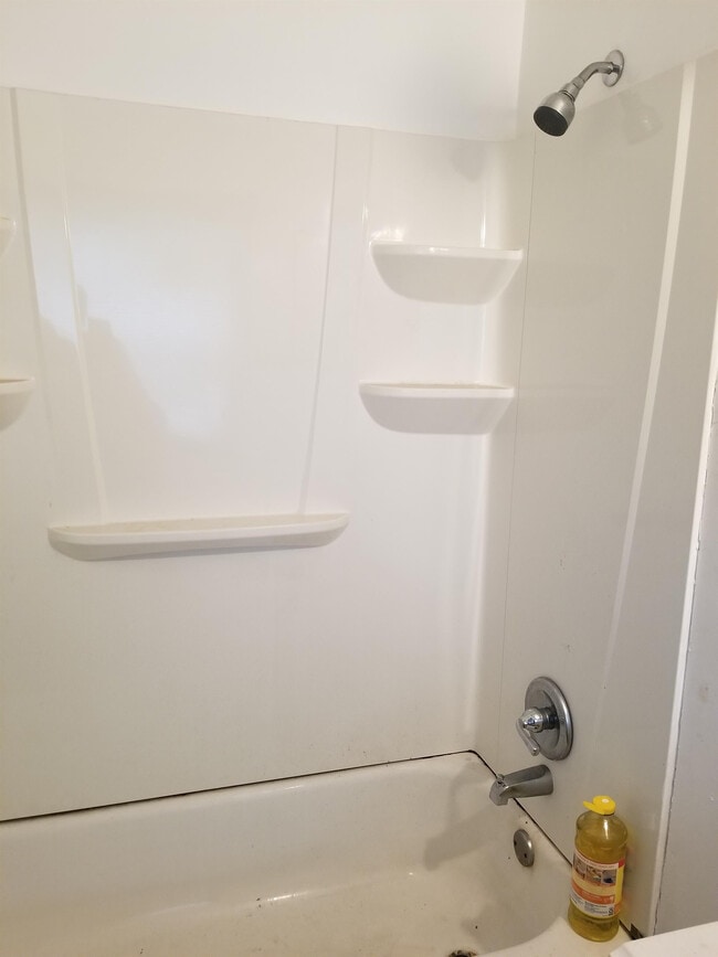 Building Photo - 210 Eisenhower St