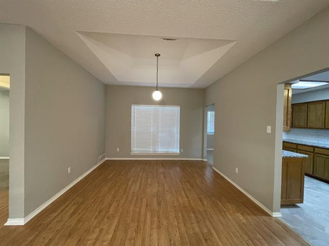 Foto del edificio - 6109 Kingswood Dr