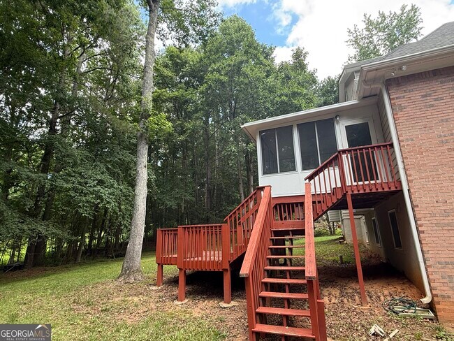 Building Photo - 455 Waterway Dr SW
