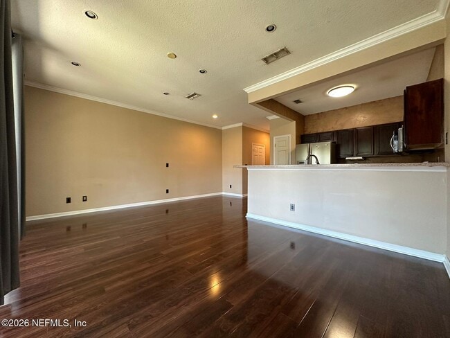 Building Photo - 5880 Sandstone Way