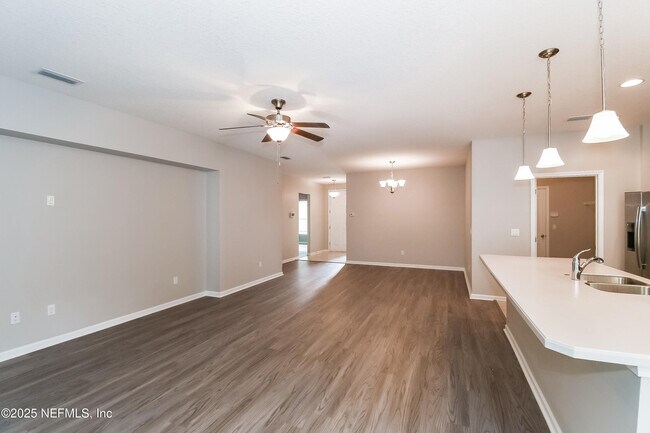 Foto del edificio - 11549 Sycamore Cv Ln