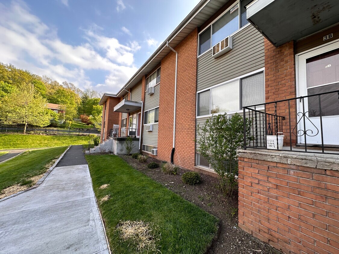 Residencias en Riverhill - Riverhill Apartments