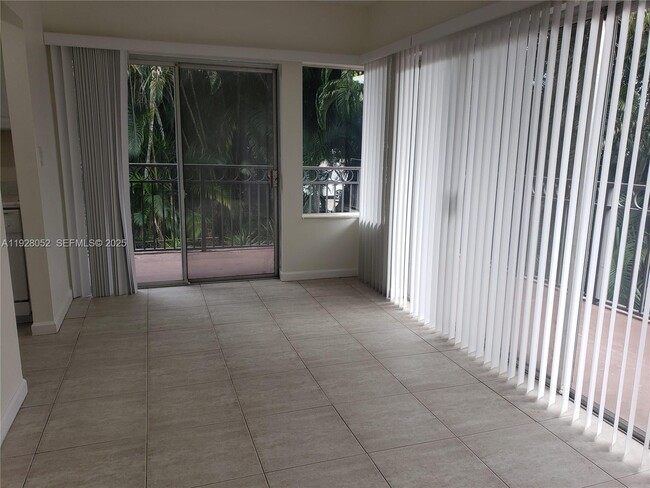 Foto del edificio - 4850 SW 63rd Terrace