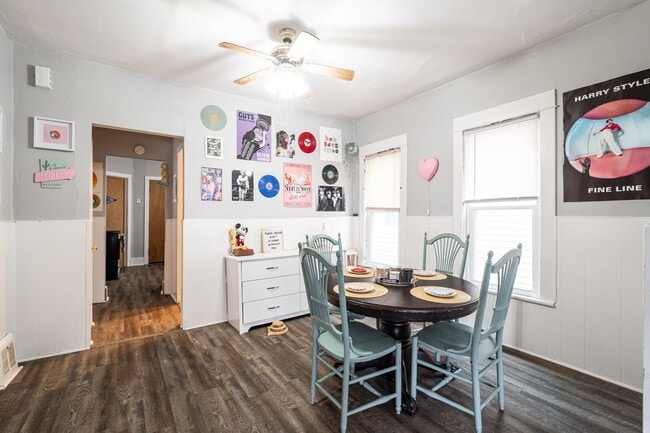 Building Photo - Bartlett Lower steps to campus