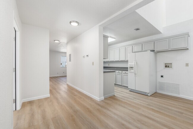 Foto del edificio - 1211 Lincoln Ave