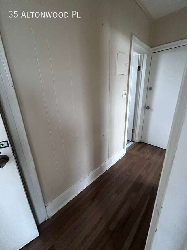 Foto del edificio - 35 Altonwood Pl