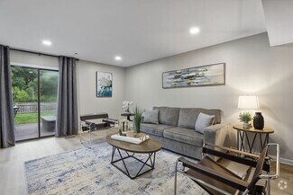 Building Photo - 244 Juniper Ln