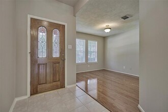 Building Photo - 135 N Wynnoak Cir