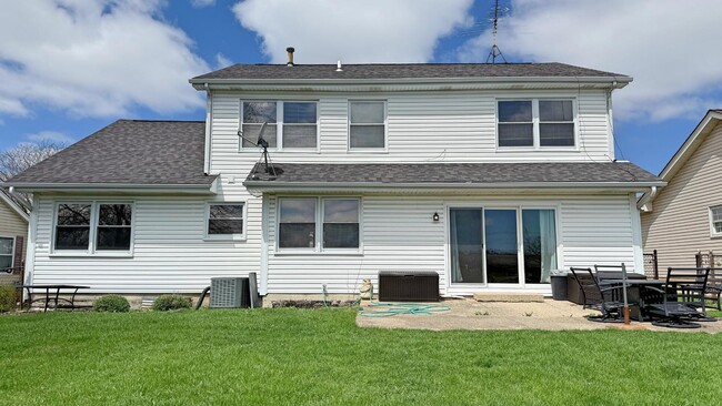 Foto del edificio - 1013 Pear Tree Ln