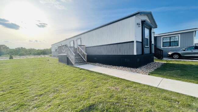 Building Photo - 2804 Halite Bend