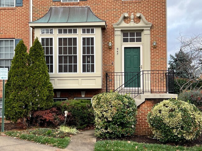 Foto del edificio - 945 Harrison Cir