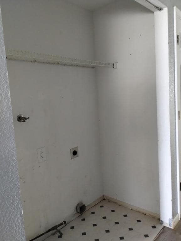 Building Photo - 1337 Spooner Drive