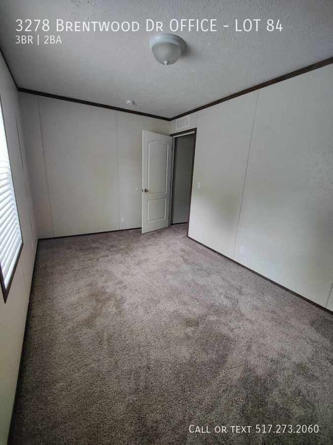 Building Photo - 3278 Brentwood Dr