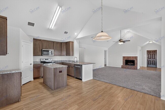 Foto del edificio - 324 Greenhaven Dr