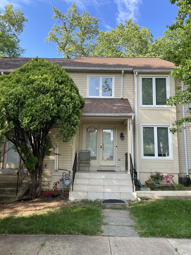Building Photo - 12582 Garland Tree Ct