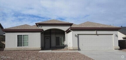 Building Photo - 612 Natasha Pl