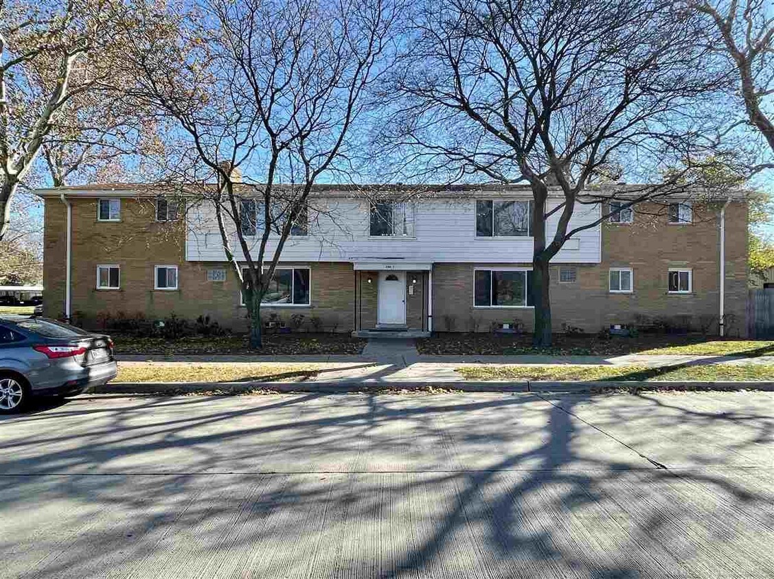 Primary Photo - 20812 Littlestone Rd