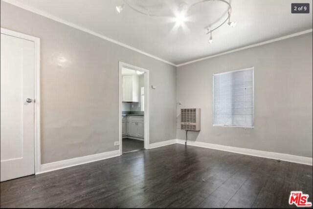Foto del edificio - 4229 1/4 Lockwood Ave