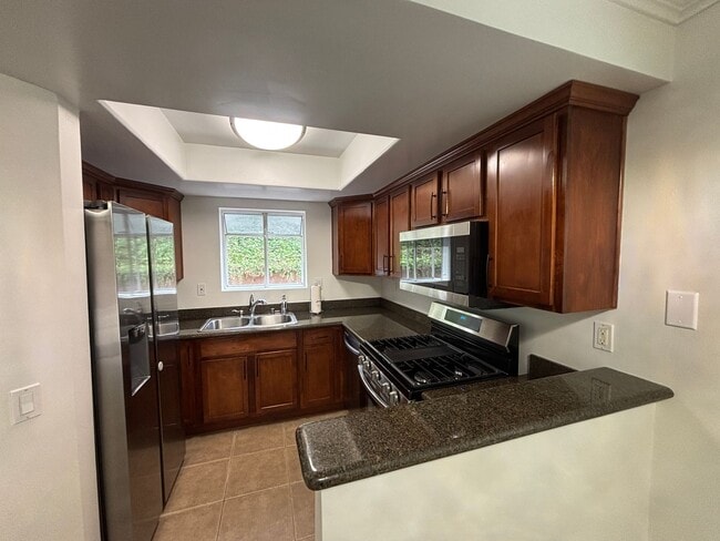 Building Photo - Updated one bedroom ia ready for its new r...