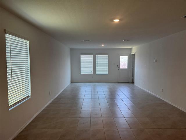 Building Photo - 6533 Middlebury Dr