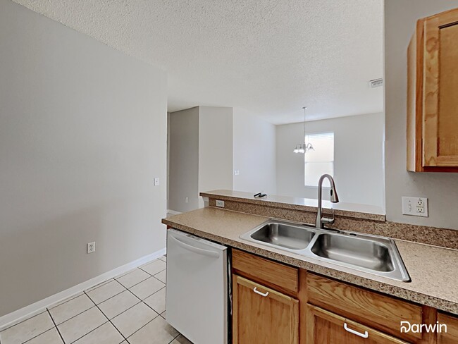 Building Photo - 5707 Vista Linda Dr