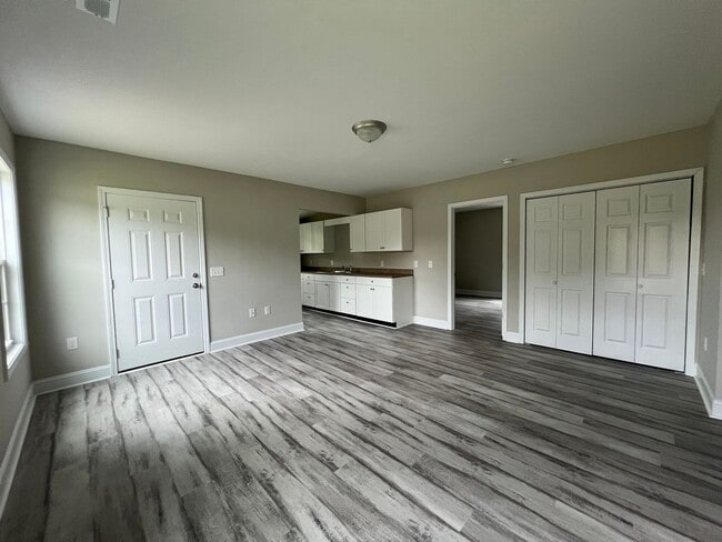 Building Photo - Conway - 3 Bedroom / 2 Bathroom House